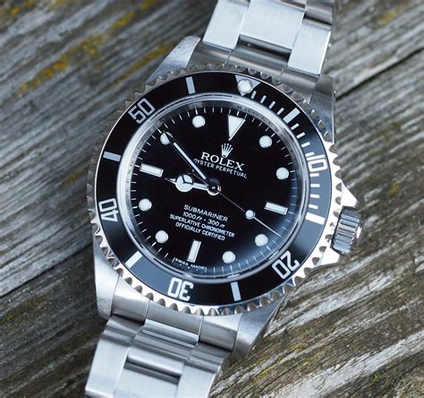 rolex submariner 14060m watch